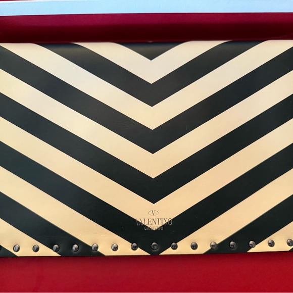 Valentino Garavani Red Label Canvas Fabric - Picture 11 of 14